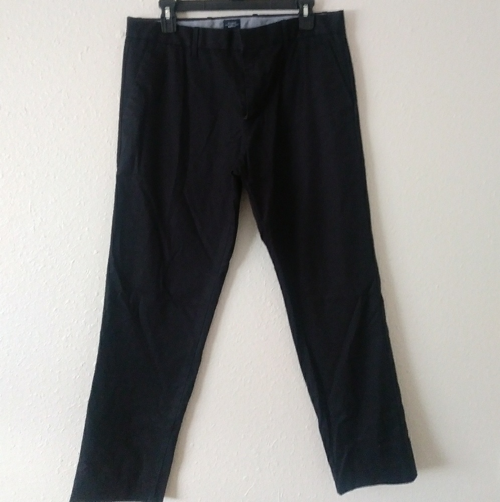 Gap Slim Fit Black Khakis